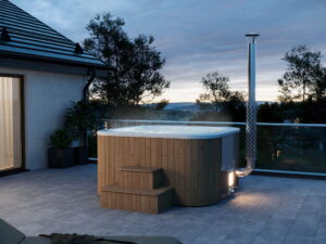 Icon Tub 200 with integrated oven